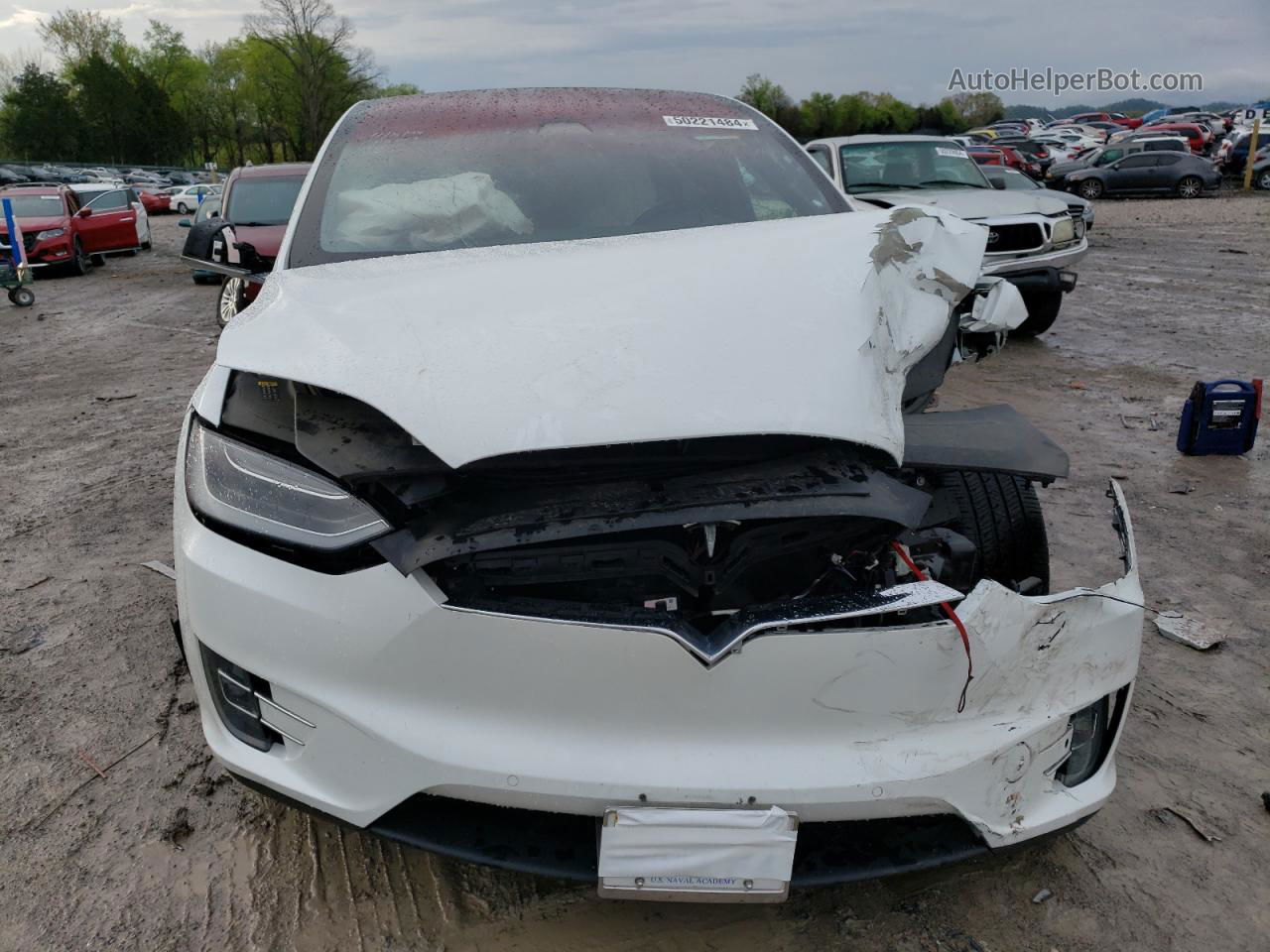 2018 Tesla Model X  White vin: 5YJXCBE2XJF087551