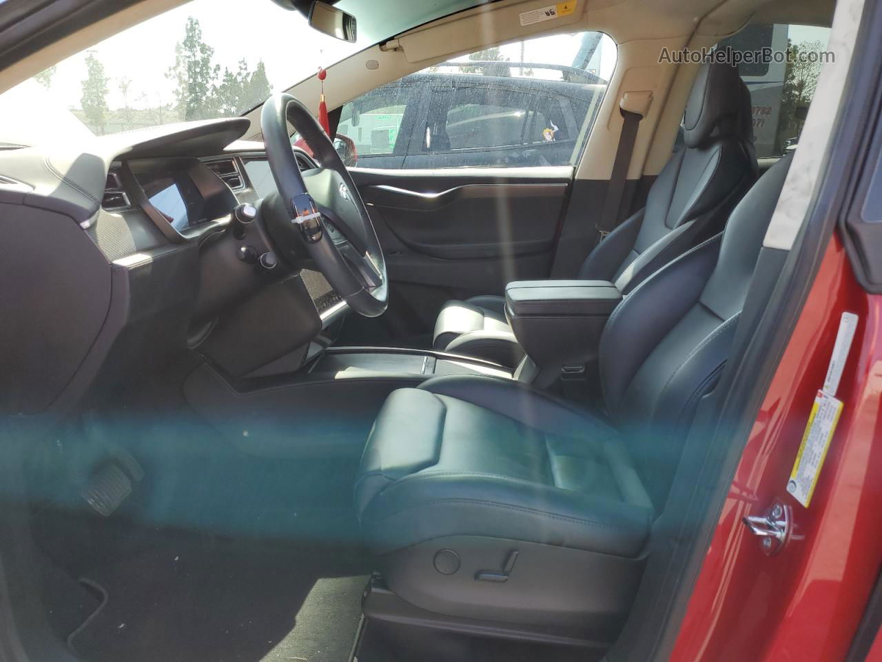 2018 Tesla Model X  Red vin: 5YJXCBE2XJF089042