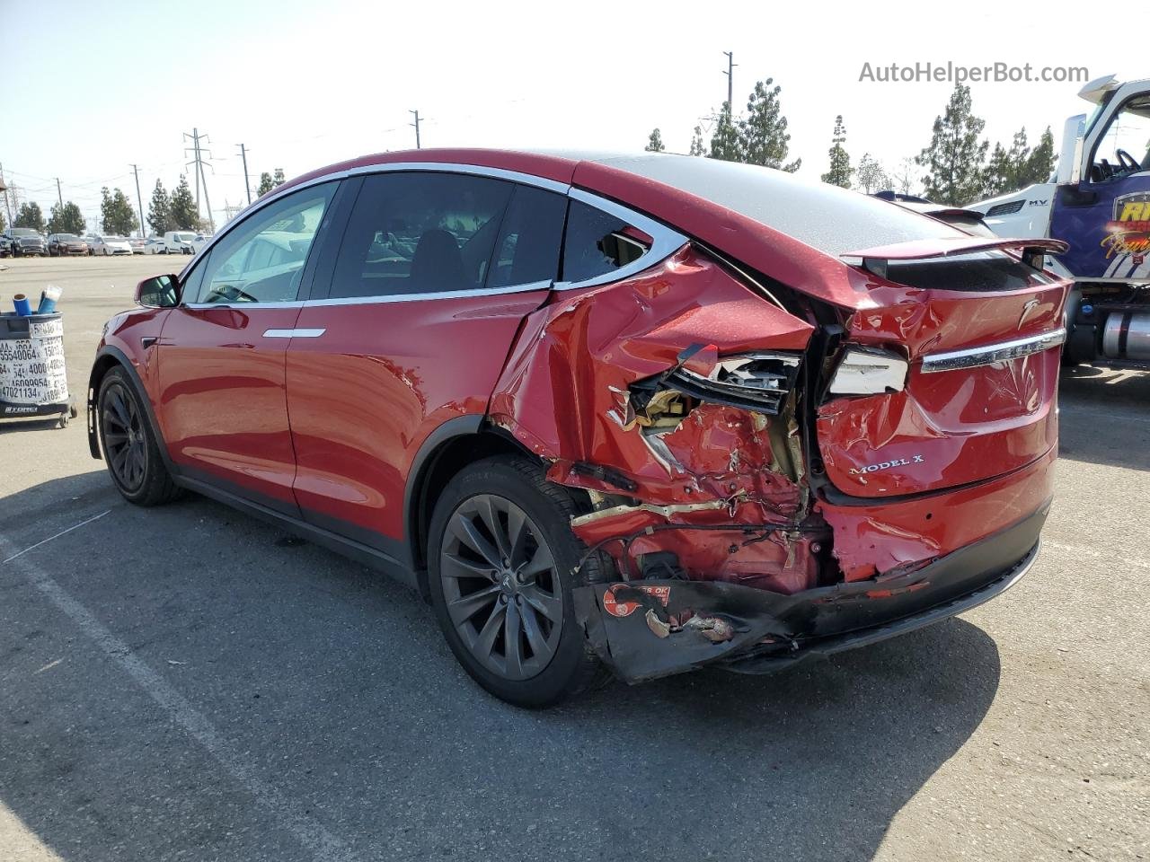 2018 Tesla Model X  Красный vin: 5YJXCBE2XJF089042