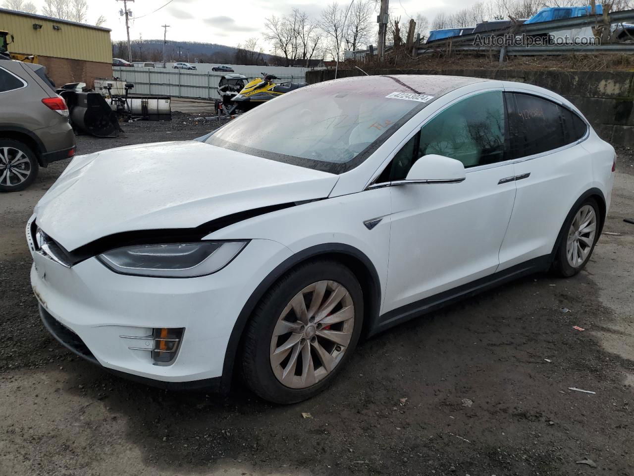 2016 Tesla Model X  White vin: 5YJXCBE40GF019804