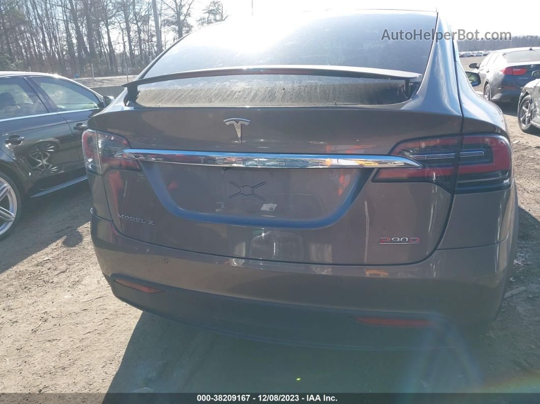 2016 Tesla Model X   Beige vin: 5YJXCBE40GFS00529