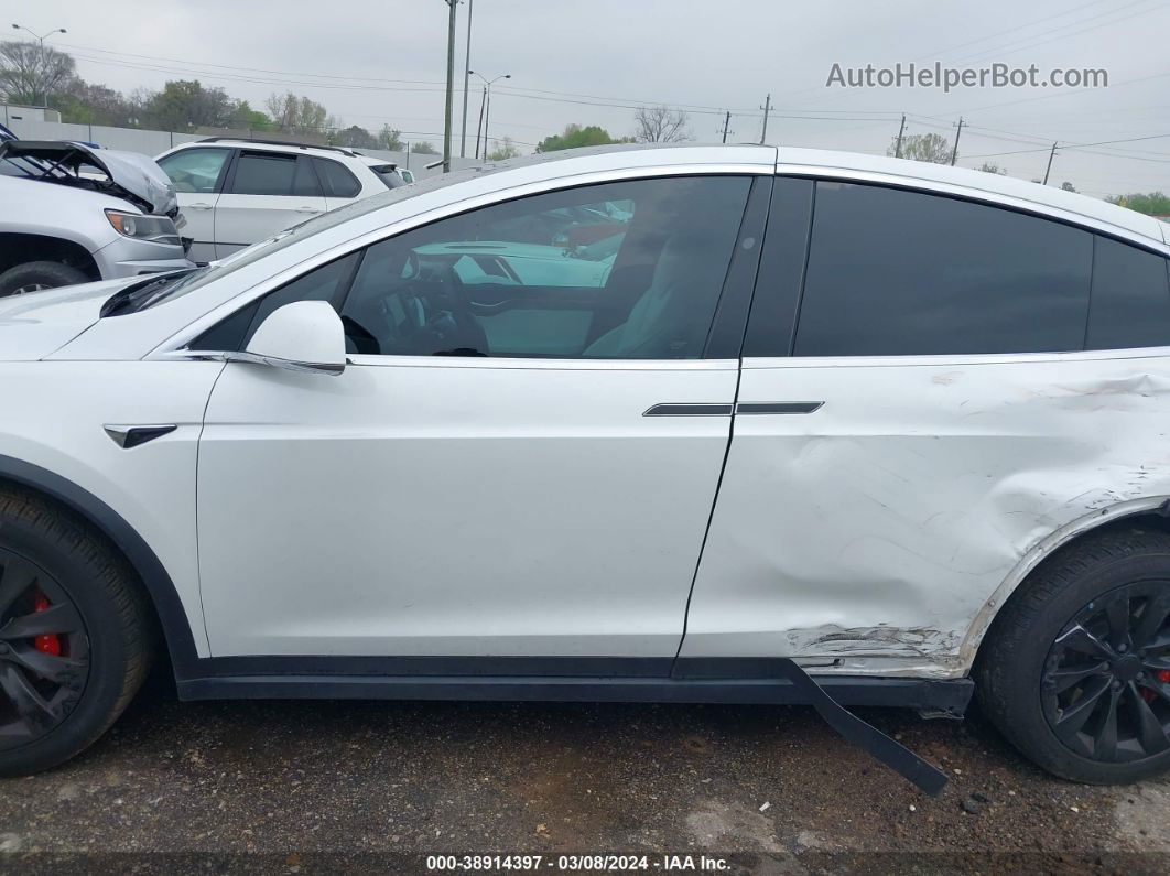 2016 Tesla Model X 75d/p100d/p90d White vin: 5YJXCBE41GF028222