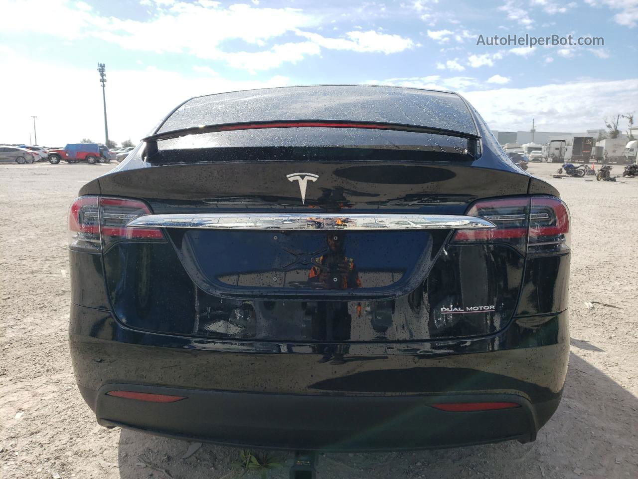 2020 Tesla Model X  Черный vin: 5YJXCBE41LF246235