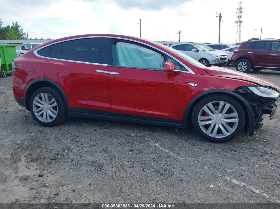 2016 Tesla Model X 75d/p100d/p90d Red vin: 5YJXCBE42GF011901