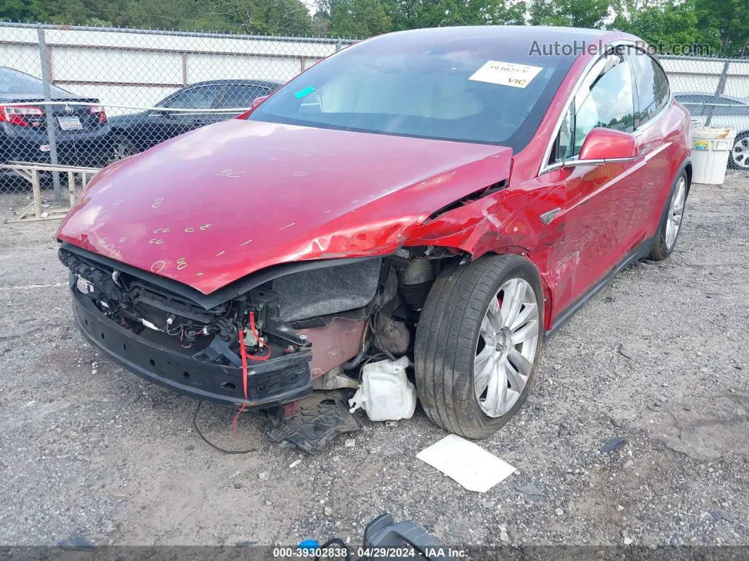 2016 Tesla Model X 75d/p100d/p90d Red vin: 5YJXCBE42GF011901