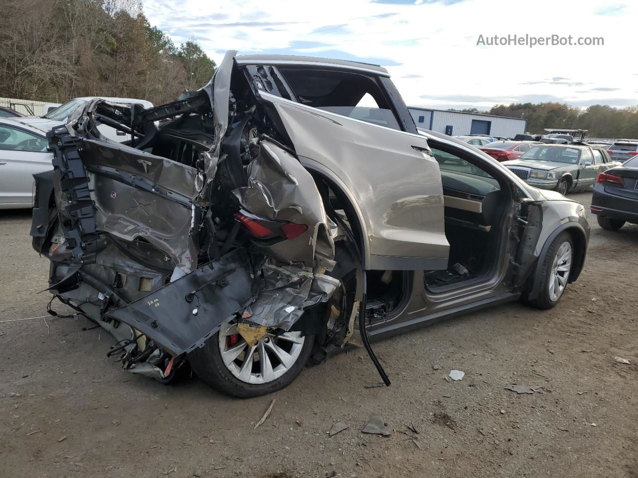 2016 Tesla Model X  Brown vin: 5YJXCBE42GFS00225