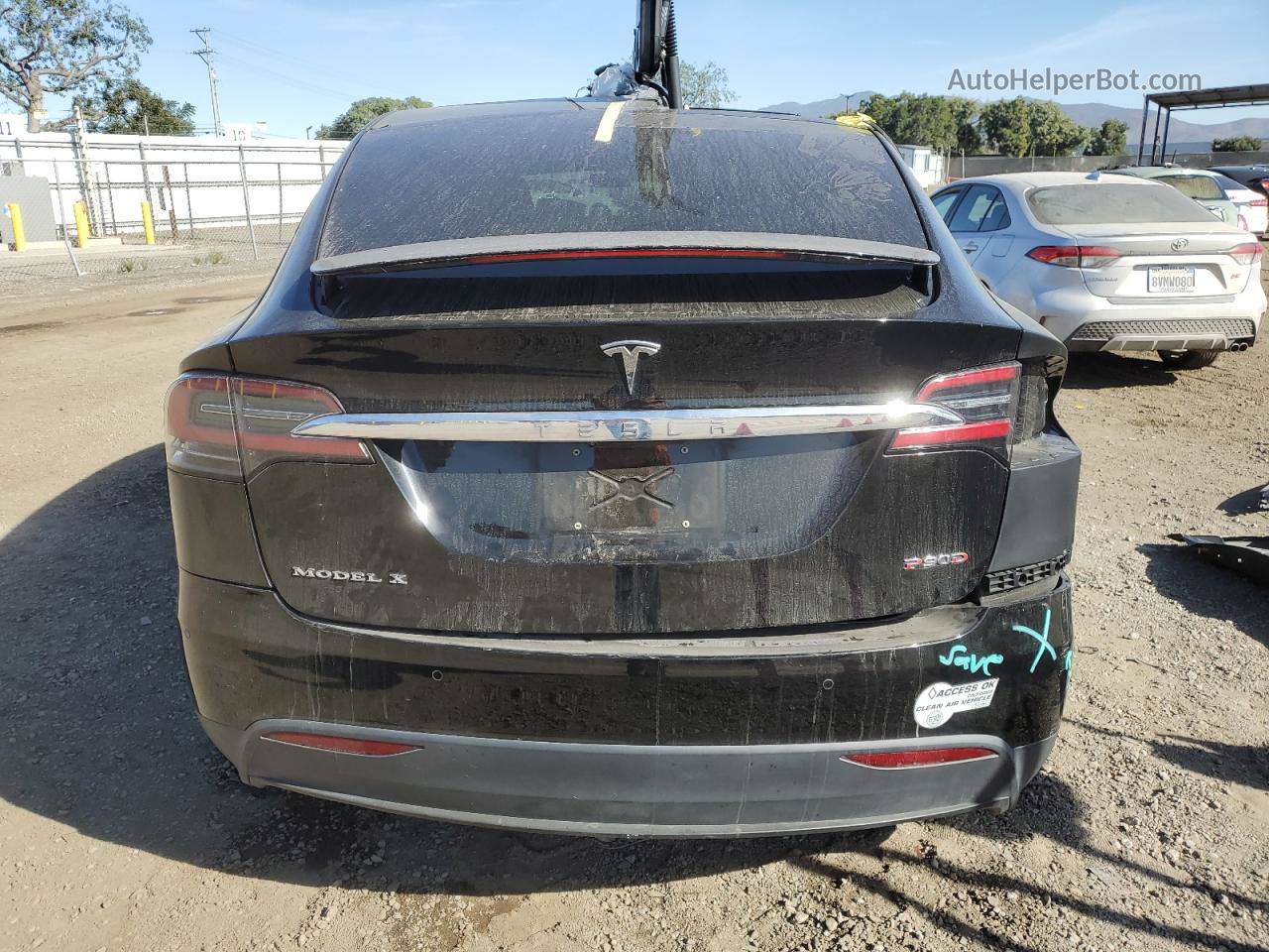 2016 Tesla Model X  Black vin: 5YJXCBE43GF021031