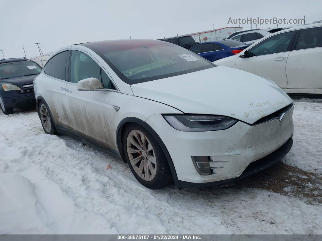 2016 Tesla Model X 75d/p100d/p90d White vin: 5YJXCBE47GF005107