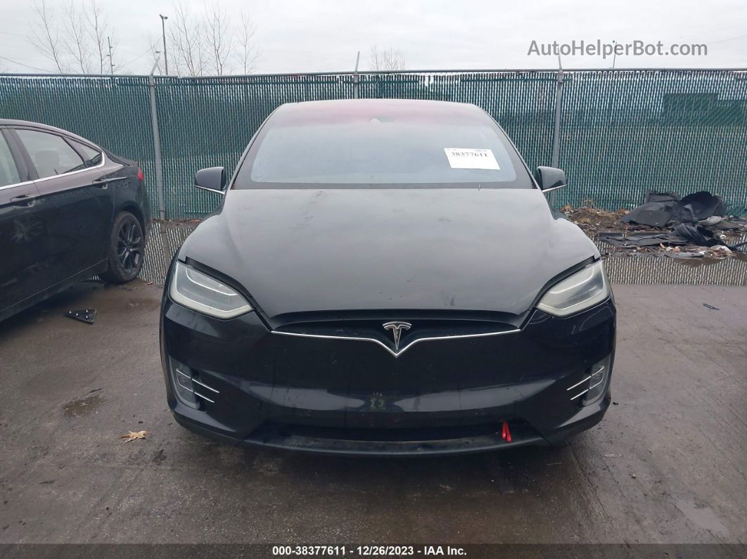 2016 Tesla Model X   Черный vin: 5YJXCBE49GF000300