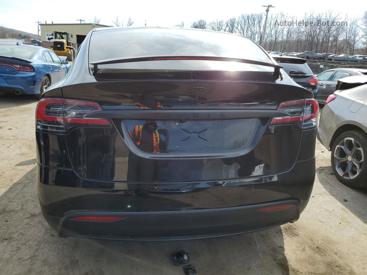 2016 Tesla Model X  Black vin: 5YJXCBE4XGF003061