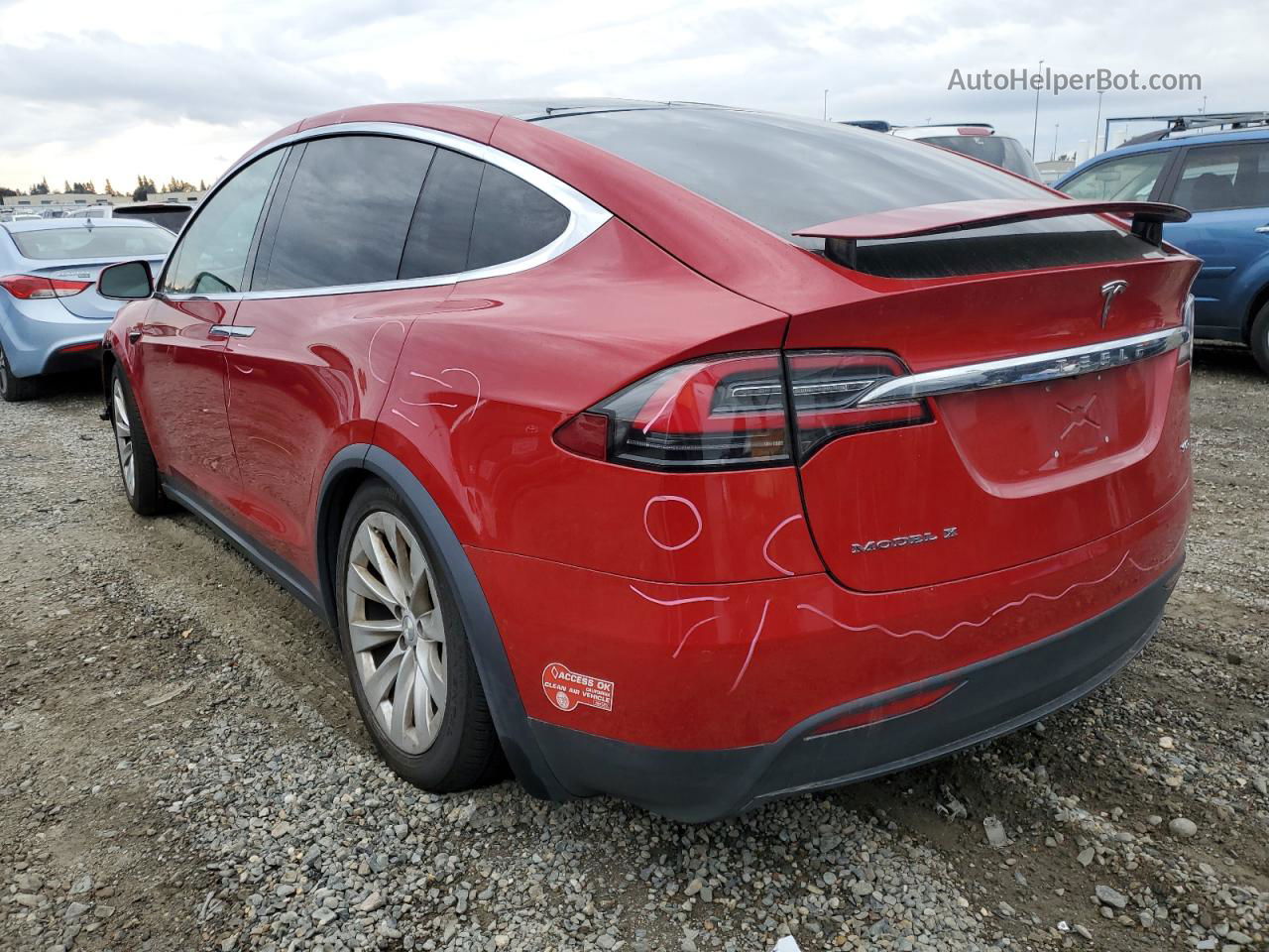 2016 Tesla Model X  Red vin: 5YJXCDE21GF026156