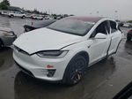 2018 Tesla Model X  Белый vin: 5YJXCDE21JF117564