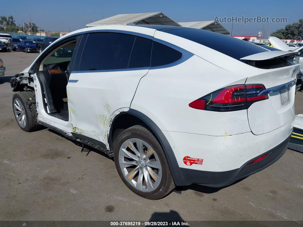 2016 Tesla Model X 70d/90d/75d/60d White vin: 5YJXCDE22GF034220