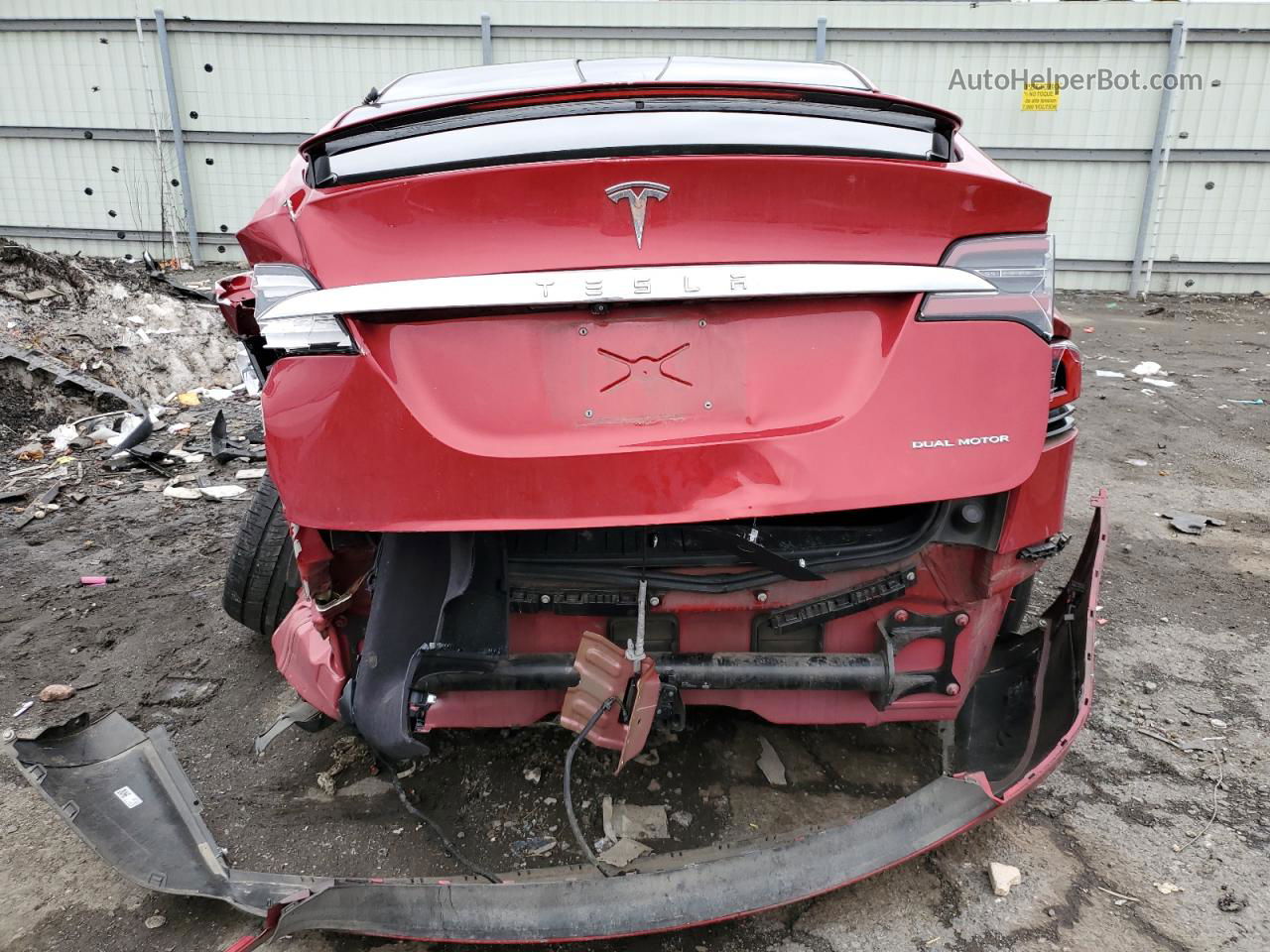 2020 Tesla Model X  Red vin: 5YJXCDE22LF250580