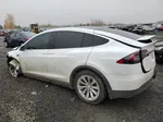 2020 Tesla Model X  Белый vin: 5YJXCDE22LF261367