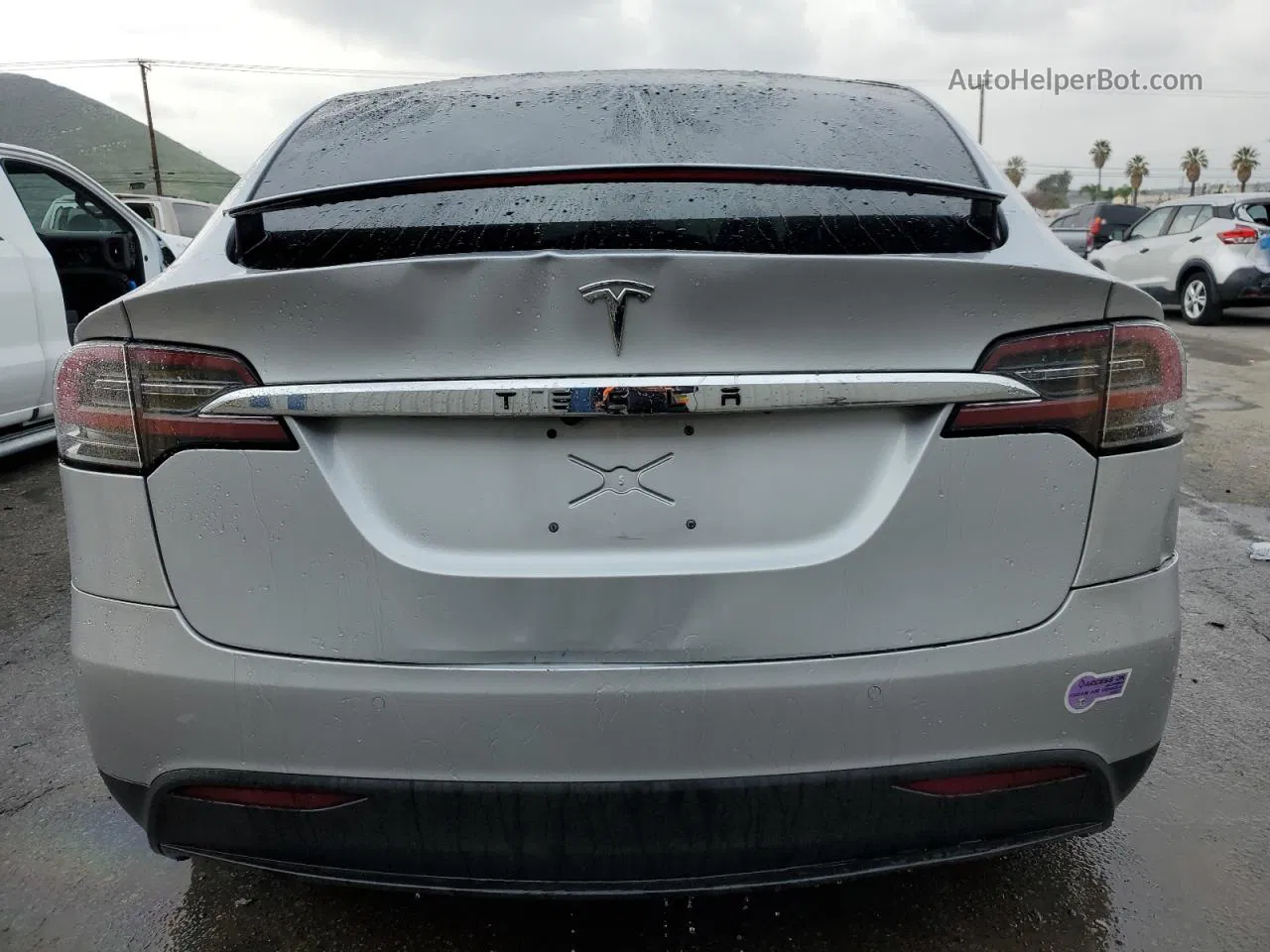 2018 Tesla Model X Gray vin: 5YJXCDE23JF121311