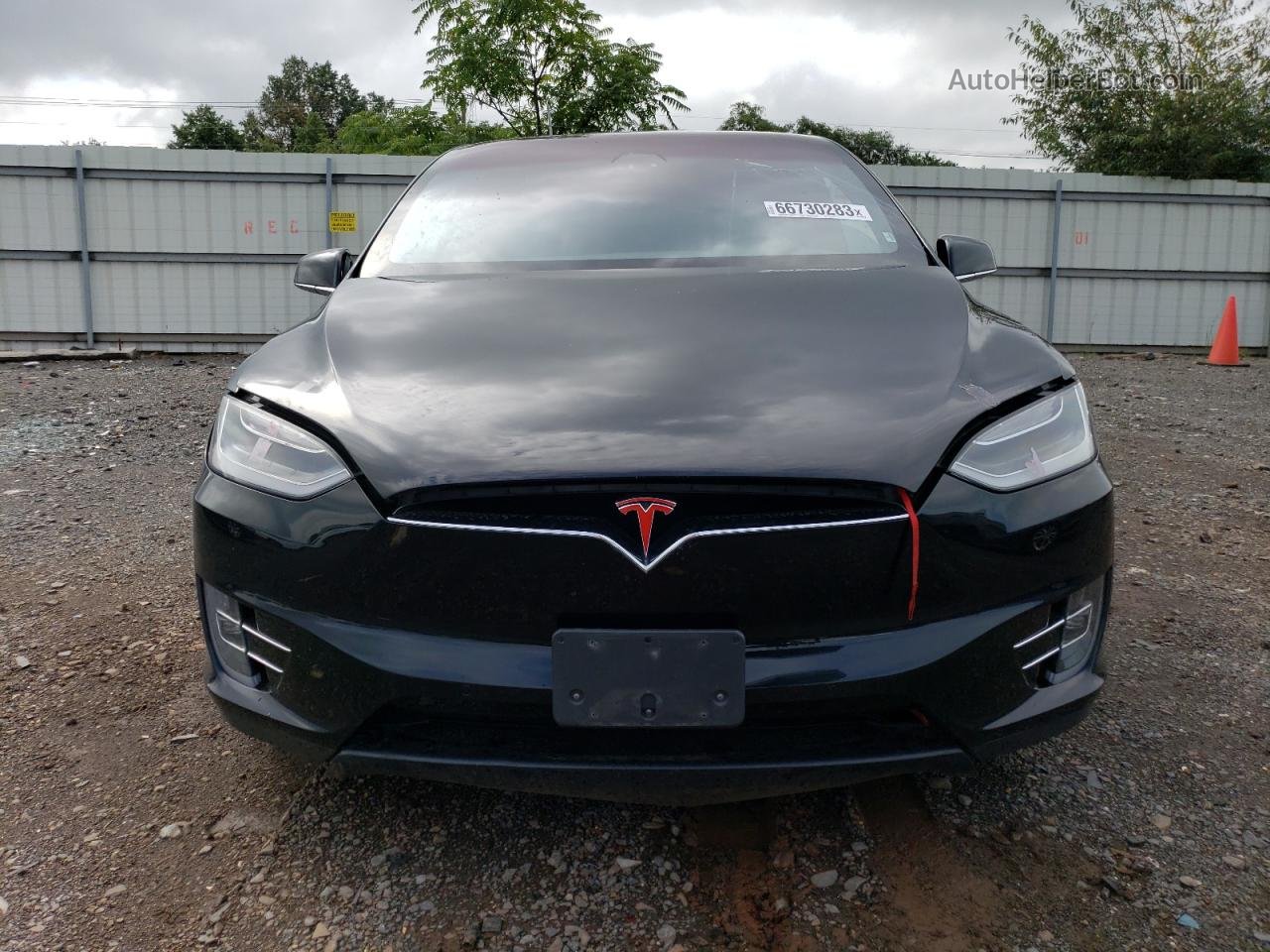 2018 Tesla Model X  Black vin: 5YJXCDE24JF135959