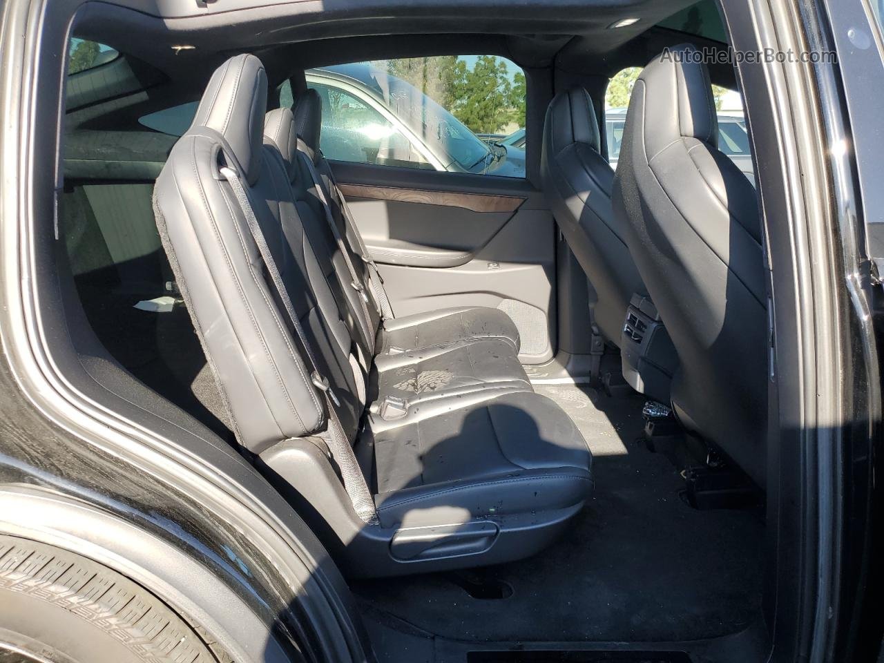 2019 Tesla Model X  Черный vin: 5YJXCDE24KF147143