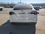 2019 Tesla Model X  White vin: 5YJXCDE27KF180699