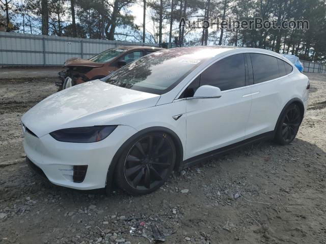 2020 Tesla Model X  Белый vin: 5YJXCDE29LF280126