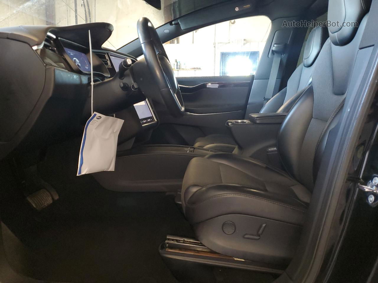 2018 Tesla Model X  Black vin: 5YJXCDE2XJF089988