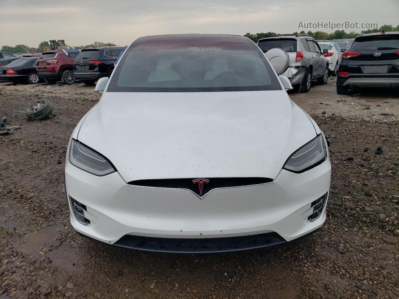 2018 Tesla Model X  White vin: 5YJXCDE44JF109492