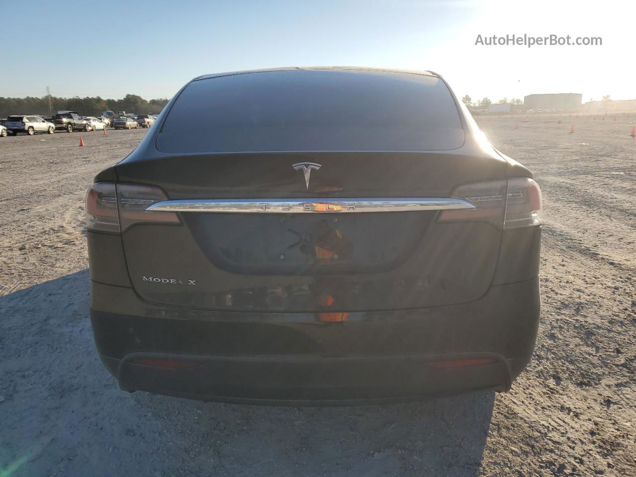 2016 Tesla Model X  Черный vin: 5YJXCDE45GF000208