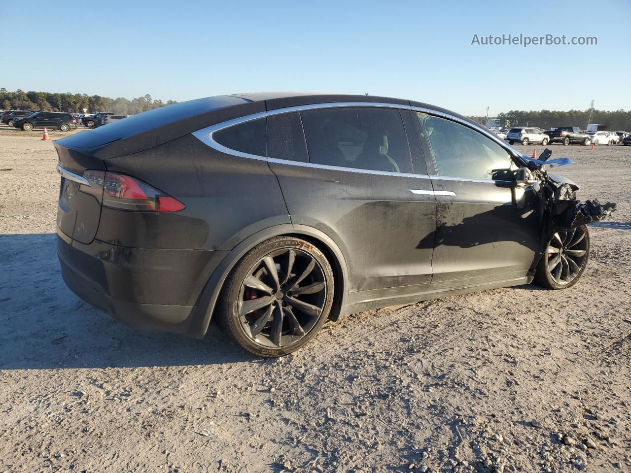 2016 Tesla Model X  Черный vin: 5YJXCDE45GF000208