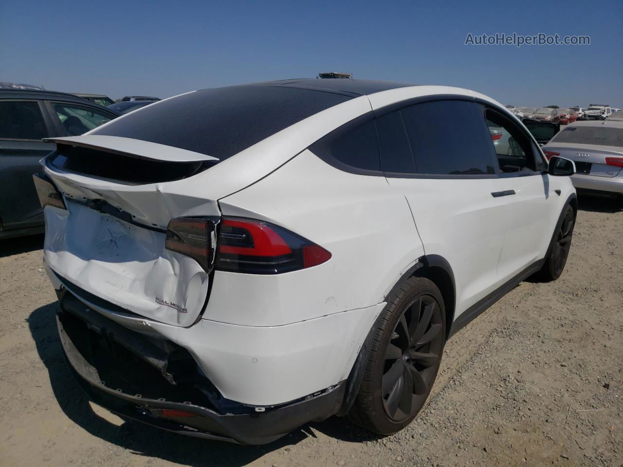 2020 Tesla Model X  White vin: 5YJXCDE49LF285148