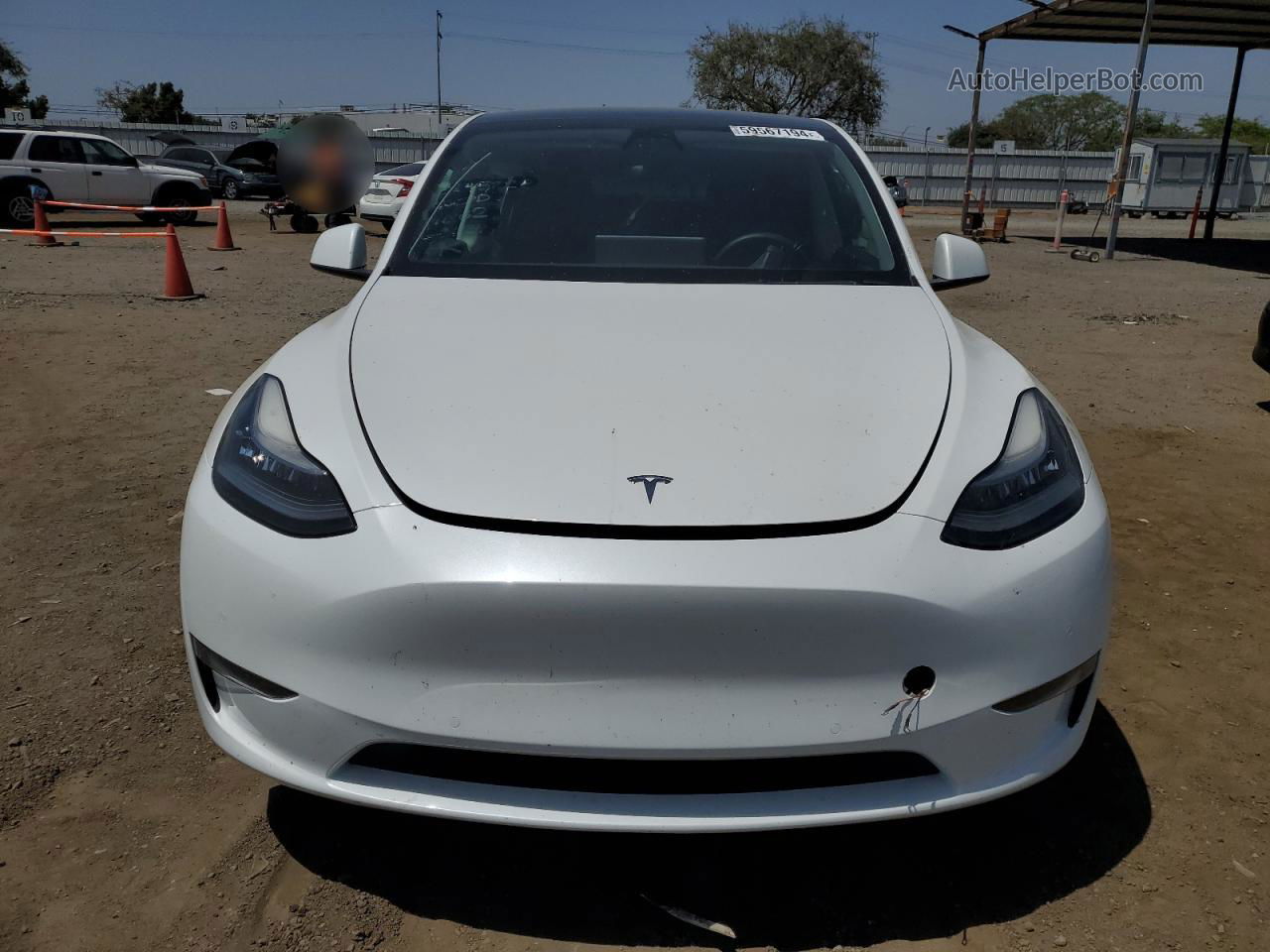 2021 Tesla Model Y  White vin: 5YJYGAEE0MF155020