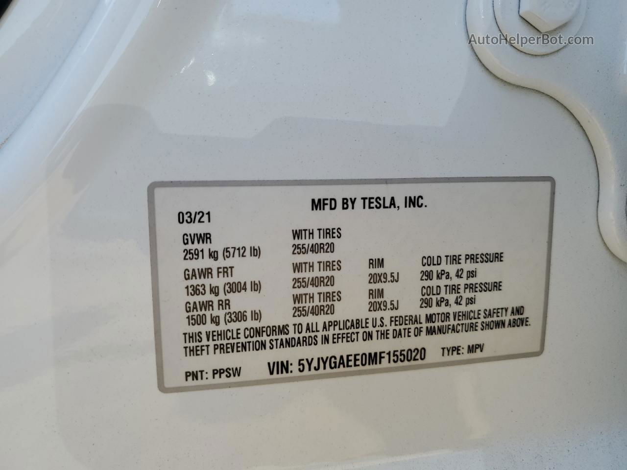 2021 Tesla Model Y  White vin: 5YJYGAEE0MF155020