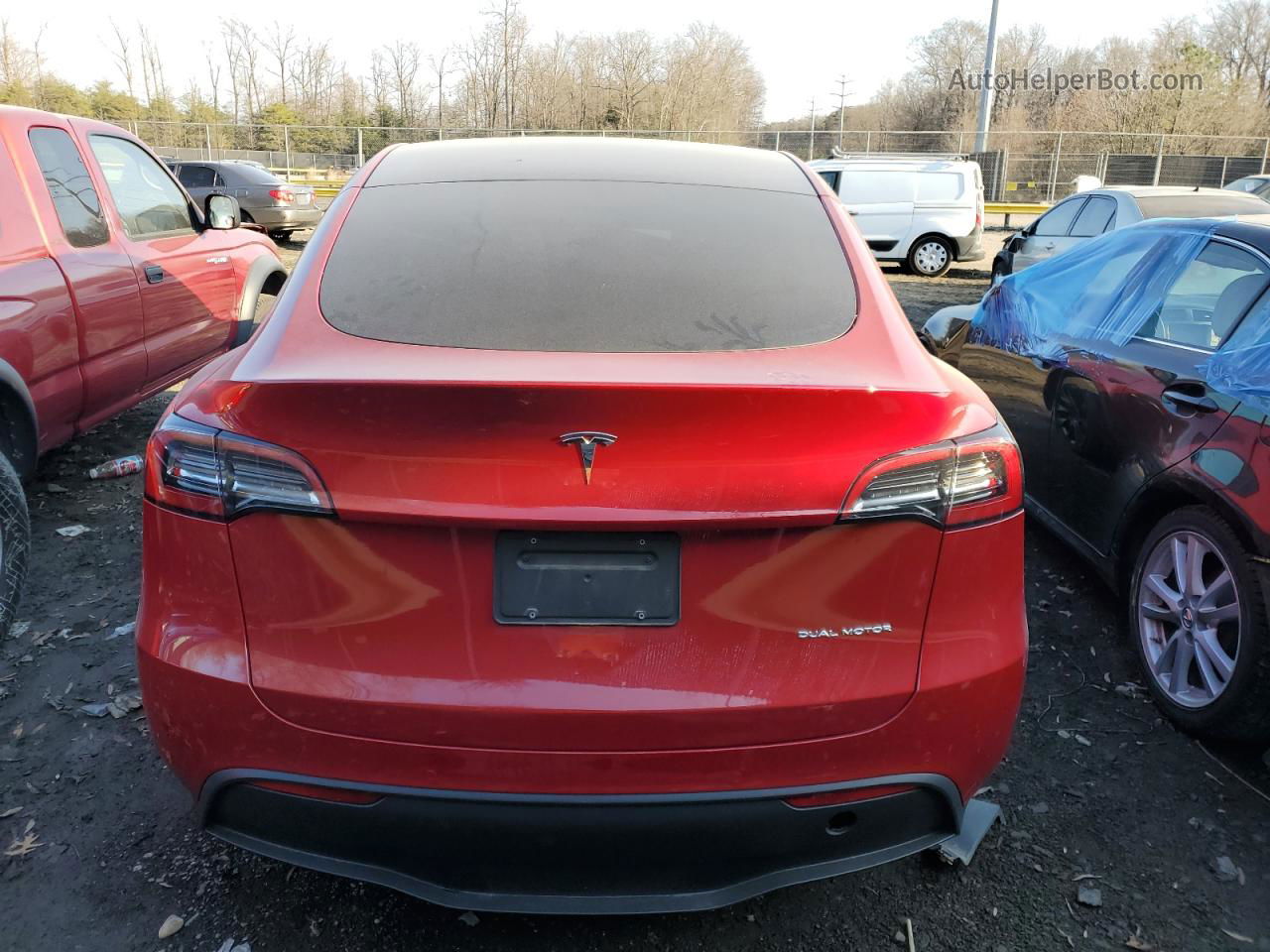 2021 Tesla Model Y  Red vin: 5YJYGAEE1MF191119