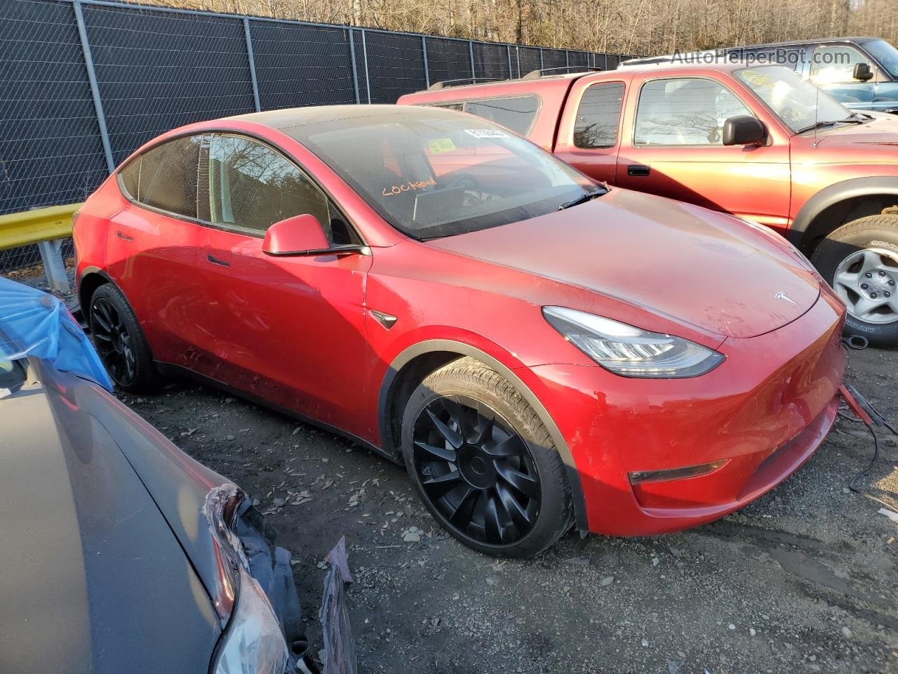 2021 Tesla Model Y  Red vin: 5YJYGAEE1MF191119