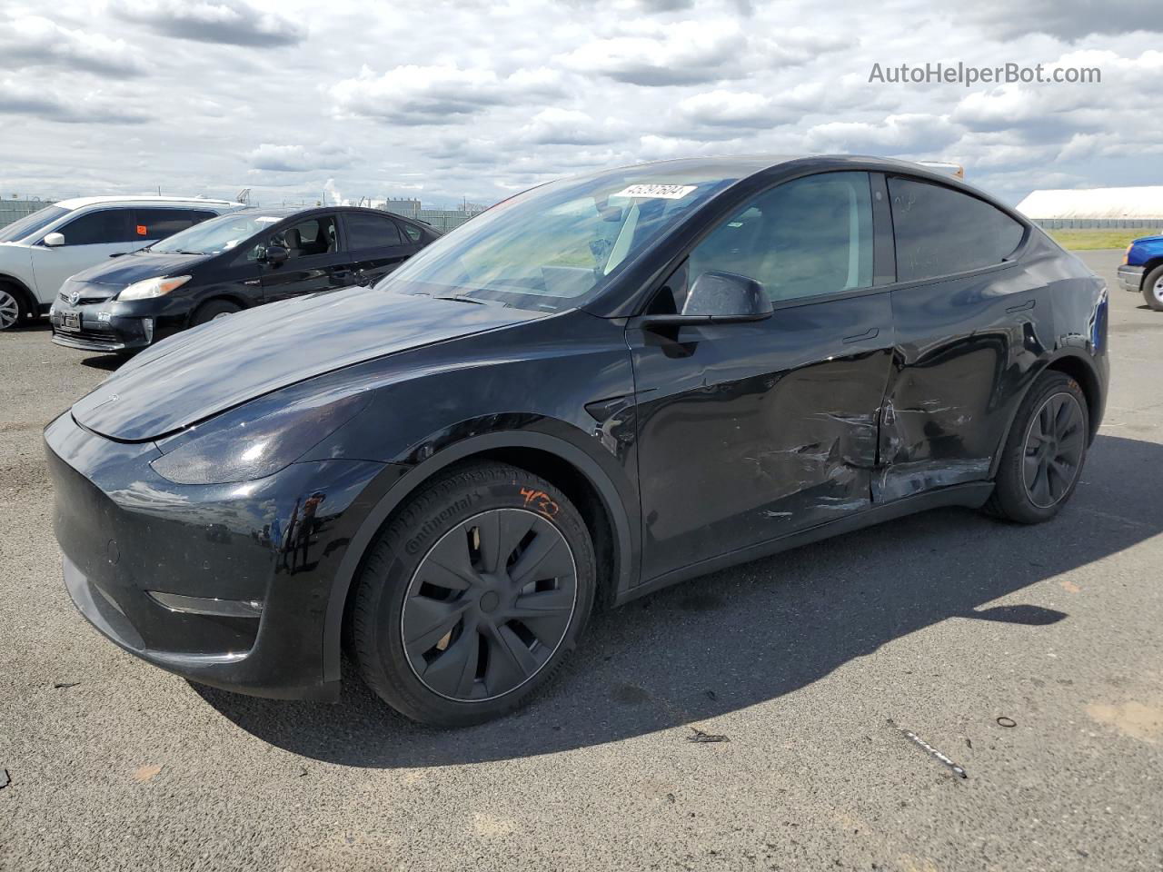 2021 Tesla Model Y  Black vin: 5YJYGAEE1MF282648