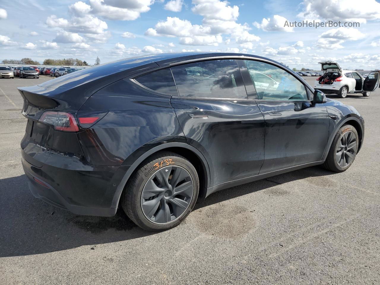 2021 Tesla Model Y  Black vin: 5YJYGAEE1MF282648