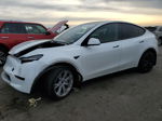 2021 Tesla Model Y  White vin: 5YJYGAEE2MF227822