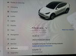 2021 Tesla Model Y  White vin: 5YJYGAEE3MF295014