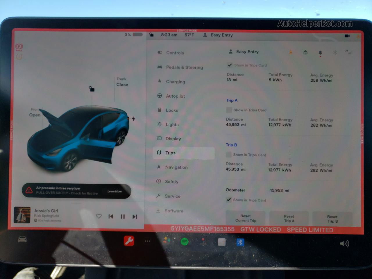 2021 Tesla Model Y  Красный vin: 5YJYGAEE5MF185355