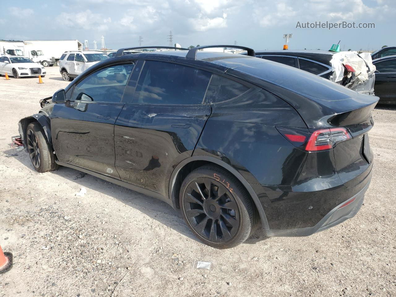 2021 Tesla Model Y  Черный vin: 5YJYGAEE8MF149109