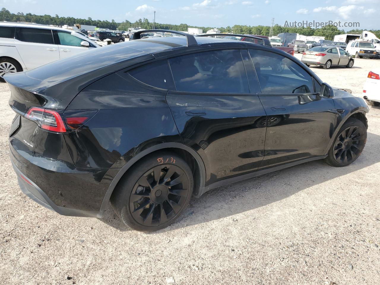 2021 Tesla Model Y  Черный vin: 5YJYGAEE8MF149109