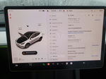 2021 Tesla Model Y  White vin: 5YJYGAEE9MF201203