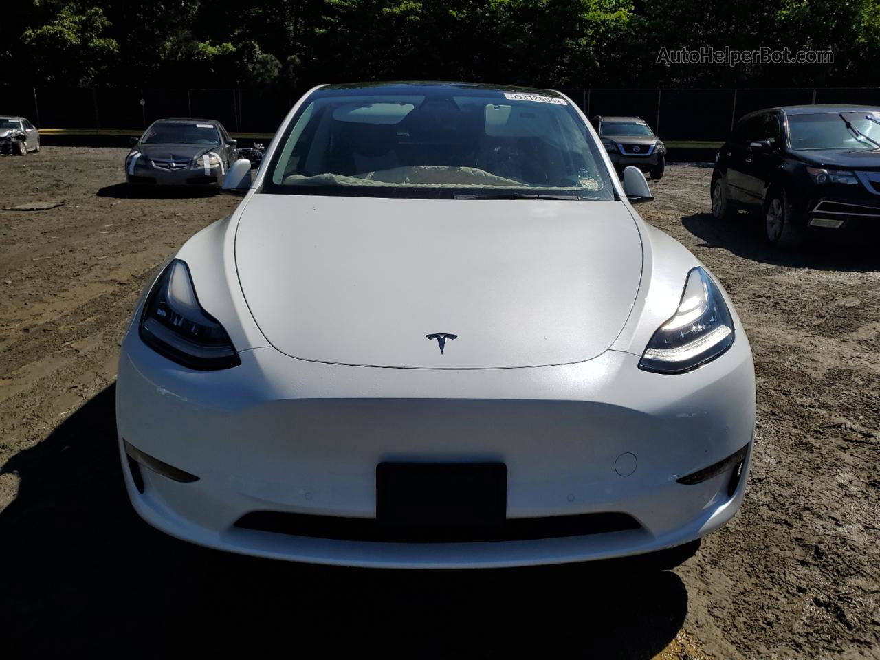 2021 Tesla Model Y  White vin: 5YJYGAEEXMF196609