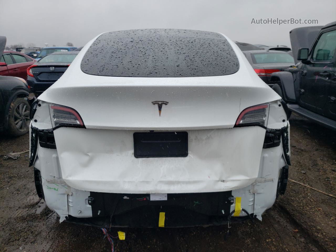 2021 Tesla Model Y  Белый vin: 5YJYGDED4MF110171