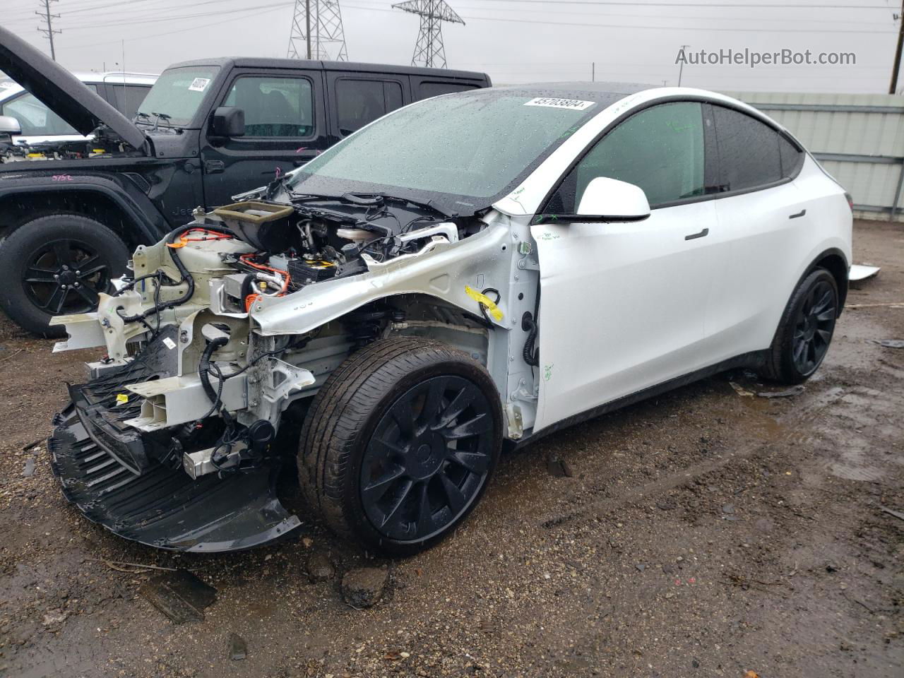 2021 Tesla Model Y  White vin: 5YJYGDED4MF110171