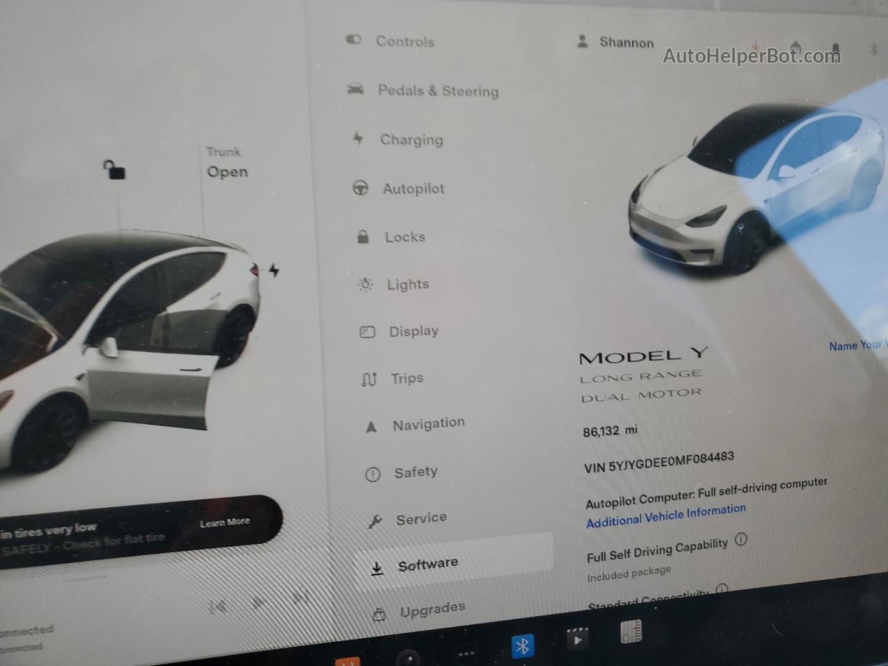 2021 Tesla Model Y  White vin: 5YJYGDEE0MF084483