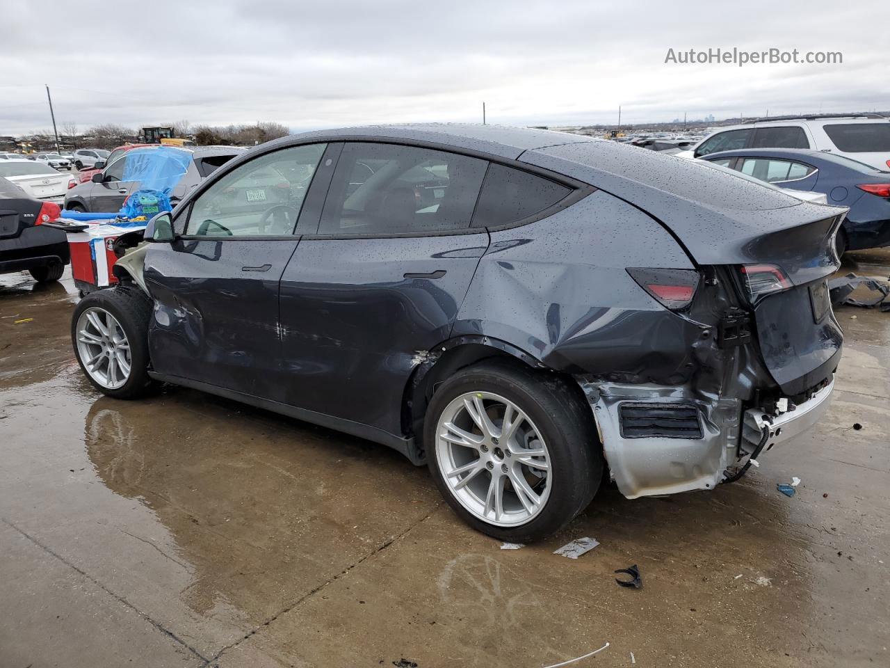 2021 Tesla Model Y  Угольный vin: 5YJYGDEE0MF096942