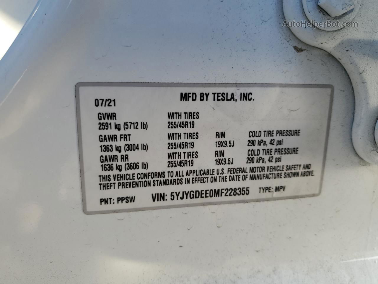 2021 Tesla Model Y  White vin: 5YJYGDEE0MF228355