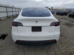 2021 Tesla Model Y  White vin: 5YJYGDEE0MF239601