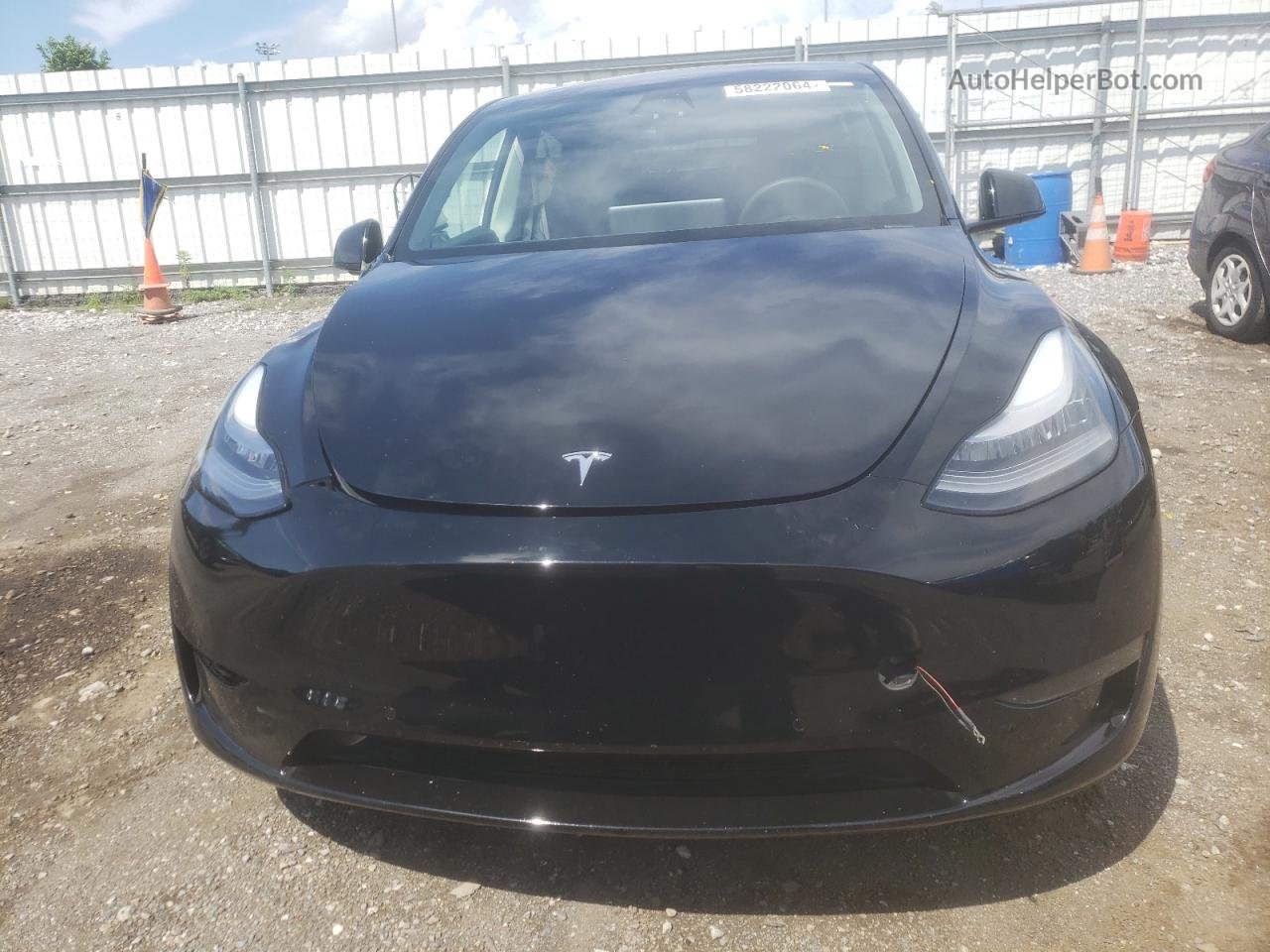 2020 Tesla Model Y  Black vin: 5YJYGDEE1LF031449