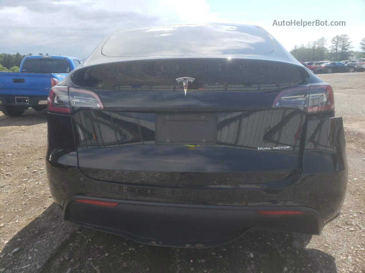 2020 Tesla Model Y  Черный vin: 5YJYGDEE1LF031449